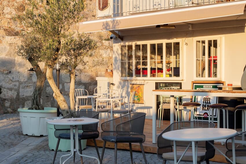 Silenos Boutique Hotel