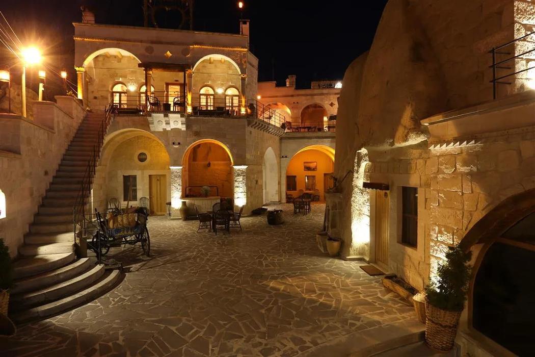 Nox Cave Hotel