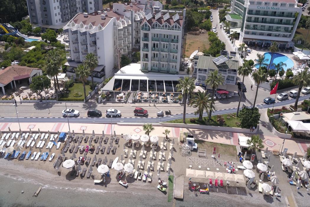 Yüzbaşı Beach Hotel