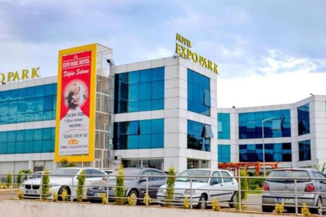 Expo Park Hotel