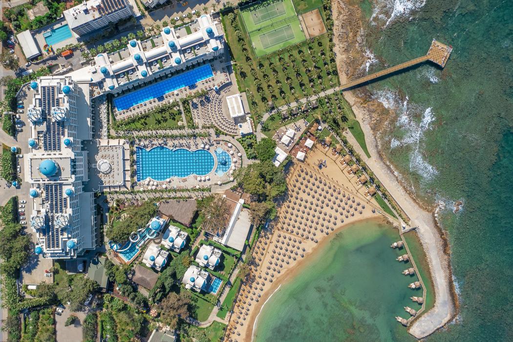 Rubi Platinum Spa Resort Suites