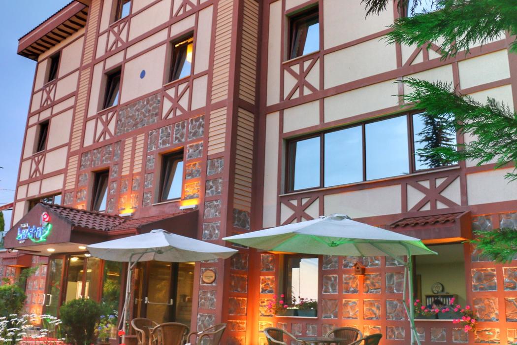 Hotel Lazlakar