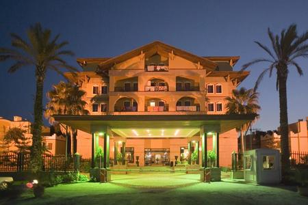 İron Ambassador Side Beach