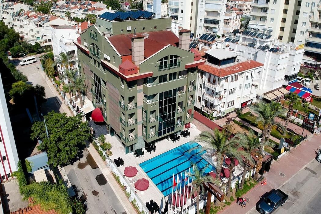 Lara Park Hotel
