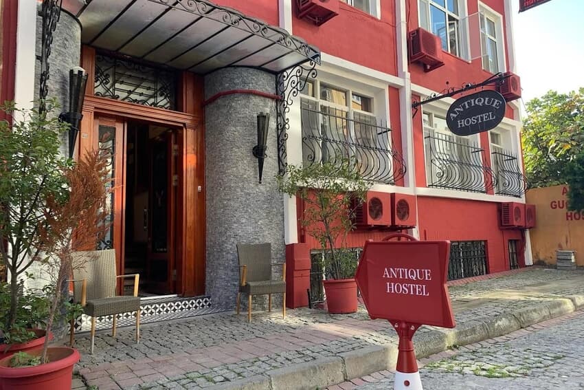 Antique Hostel