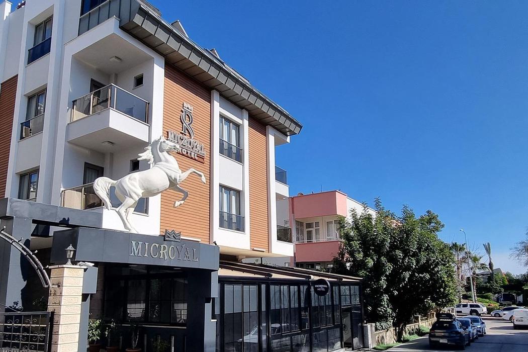 Mic Royal Hotel