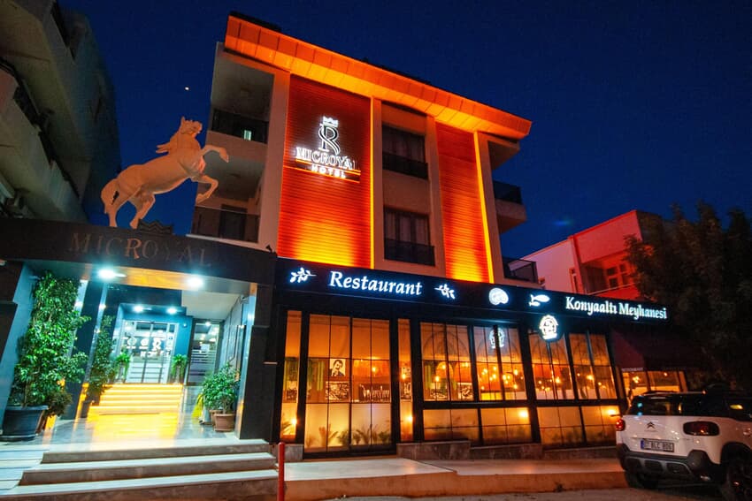 Mic Royal Hotel
