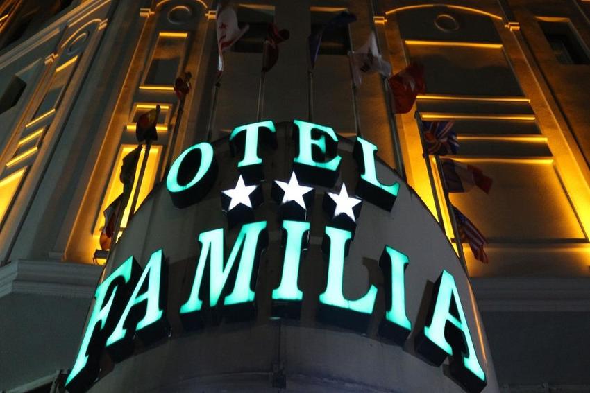 Otel Familia