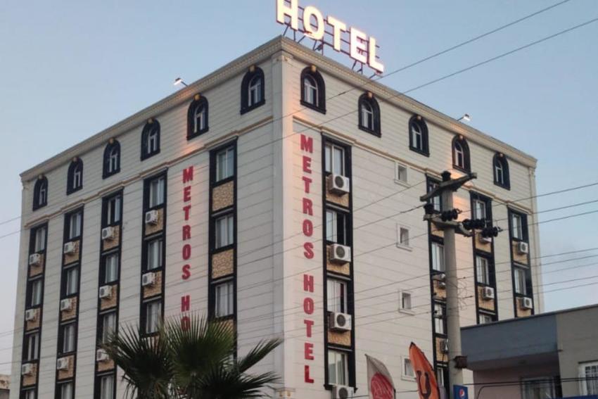 Metros Hotel