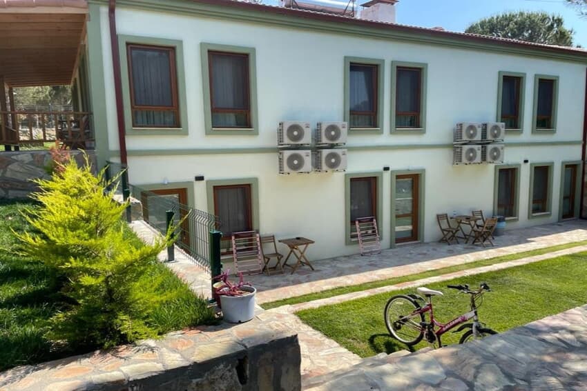 Elyada Konuk Evi (+8 Yaş)