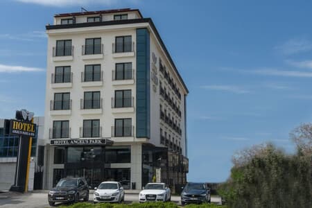 Angels Park Hotel