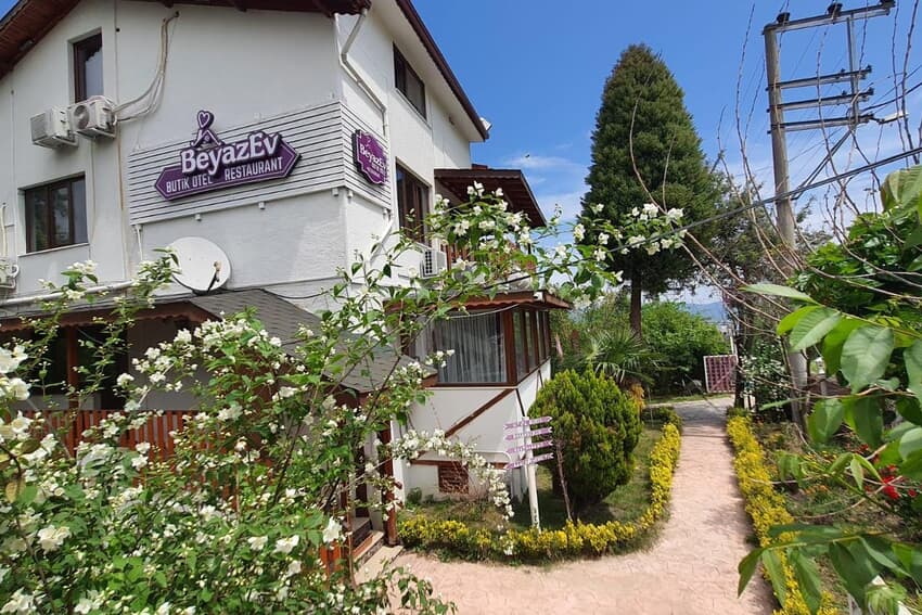 Beyaz Ev Butik Maşukiye