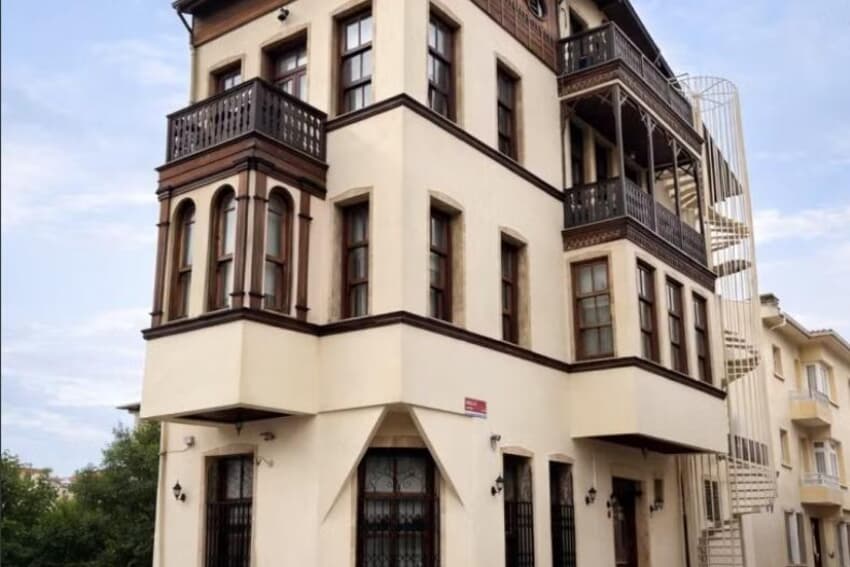 Yalı Otel