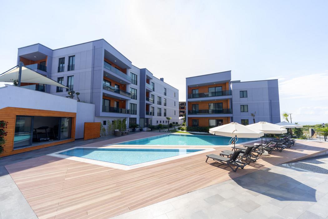 Green Hills Suites Hotel