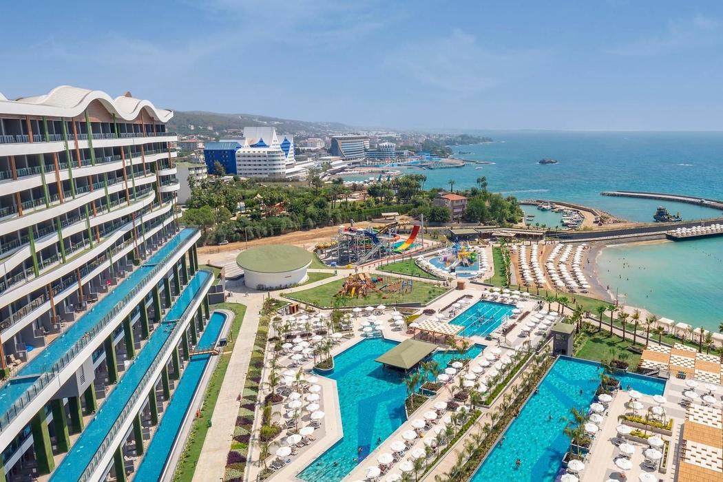Mylome Luxury Hotel Resort