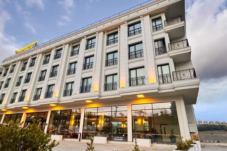 Kanyonvadi Hotel