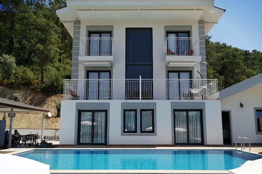 Monastery Suites Hotel