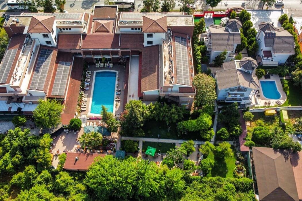 Dg Rose Resort Hotel