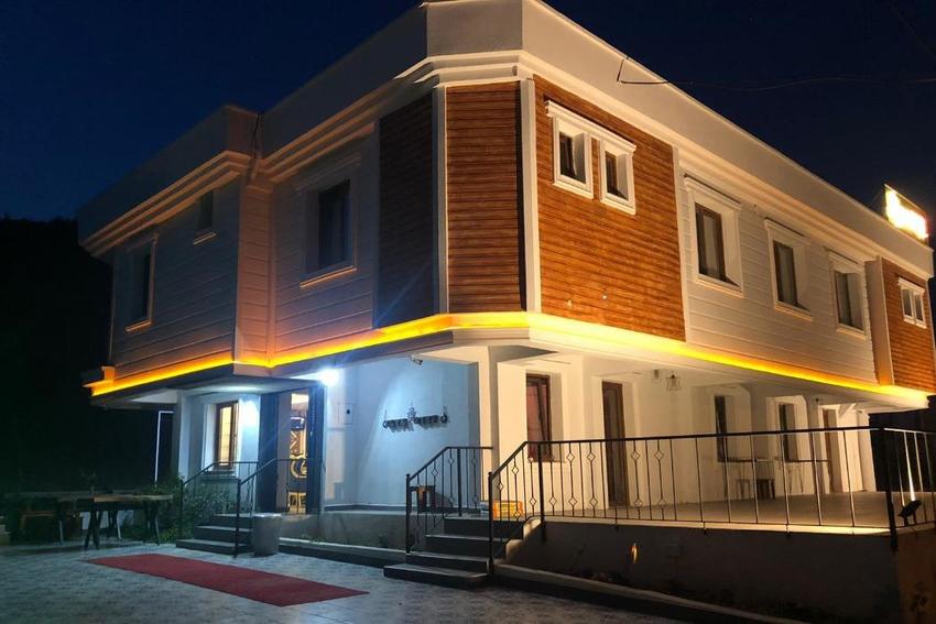 İlya Otel Sarımsaklı