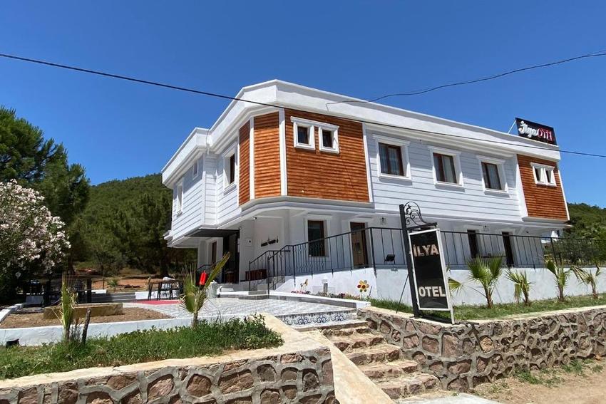 İlya Otel Sarımsaklı