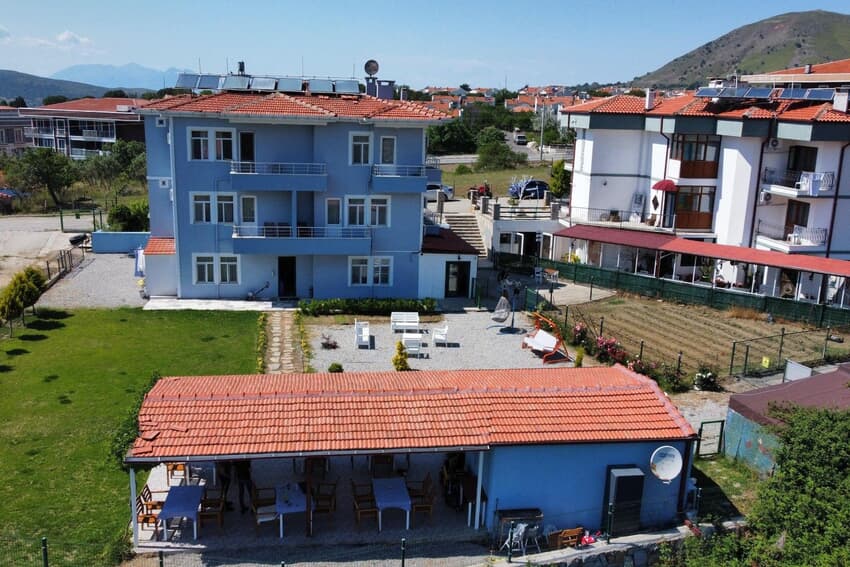 Parli Hotel