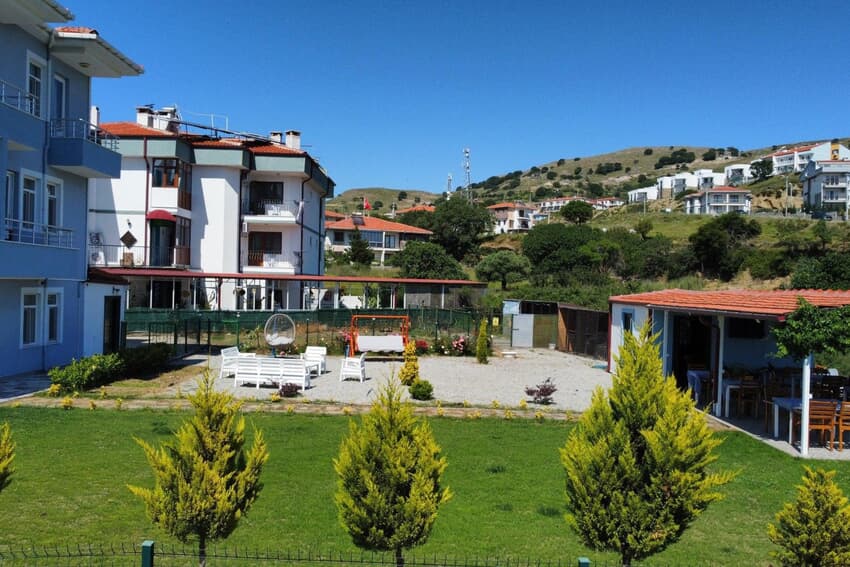 Parli Hotel