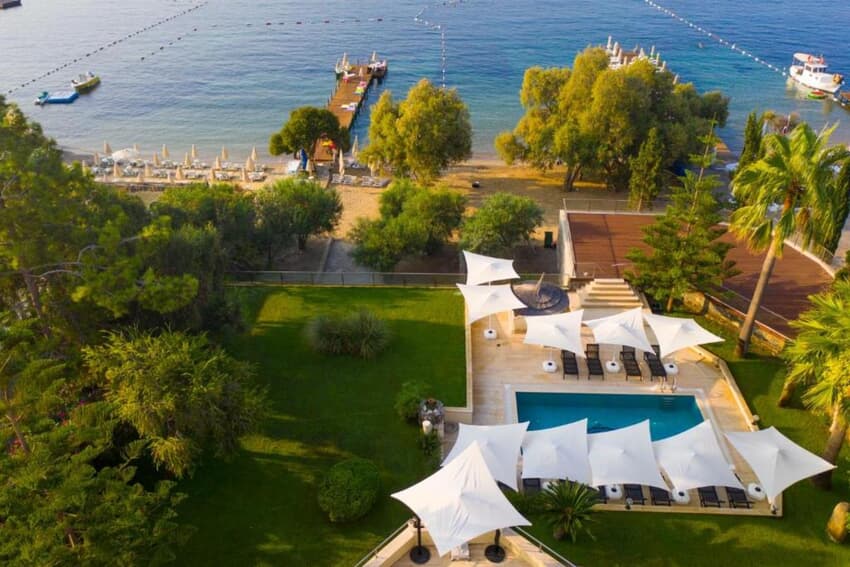 Farrys Boutique Hotel Beach Club