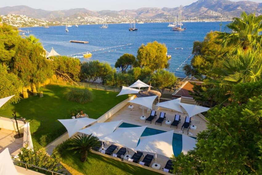 Farrys Boutique Hotel Beach Club