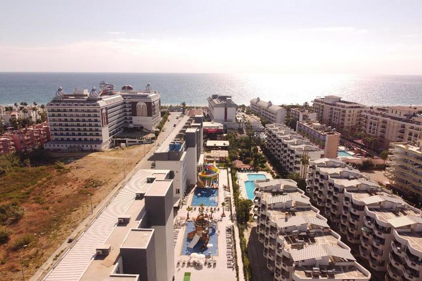 Grand Kolibri Prestige Spa