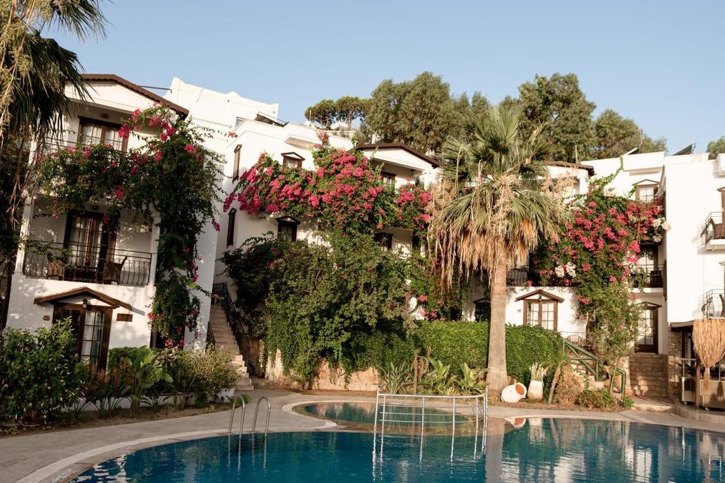 Mare Garden Hotel