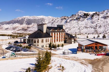 West Davraz Hotel