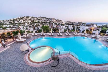Elementa Boutique Hotel