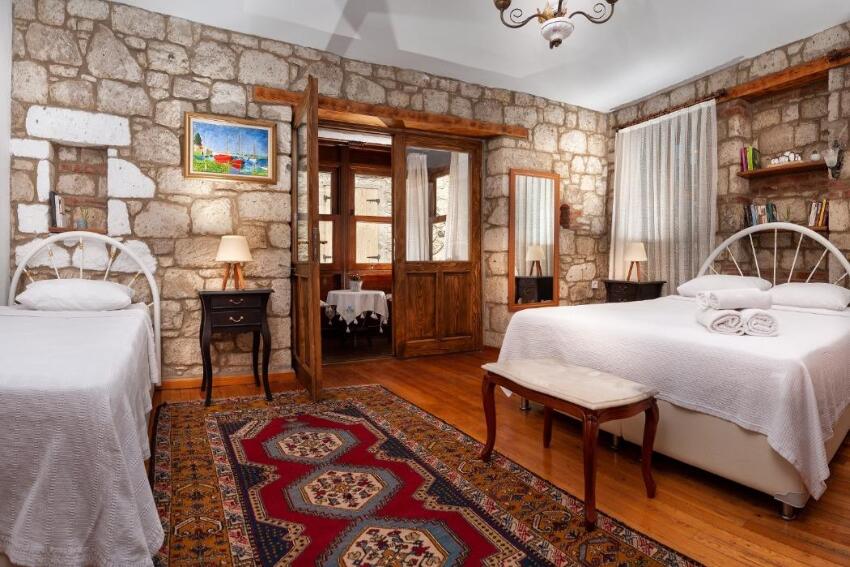 Flores Hotel Alaçatı