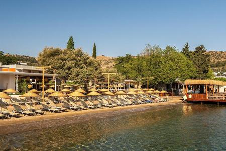 Daphnis Hotel