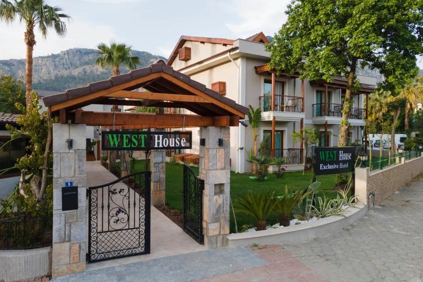 West House Exclusive Hotel