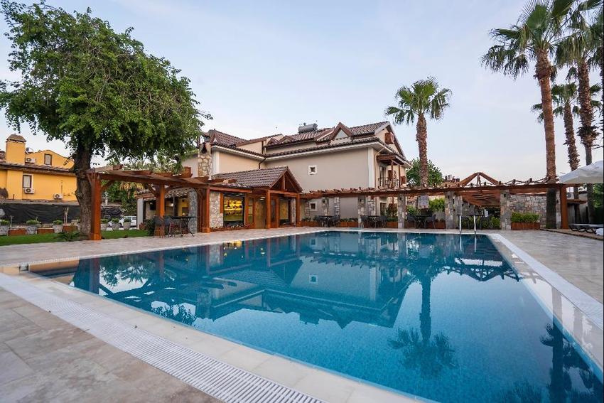 West House Exclusive Hotel