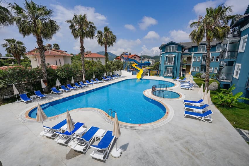 Blue Pearl Hotel Villas