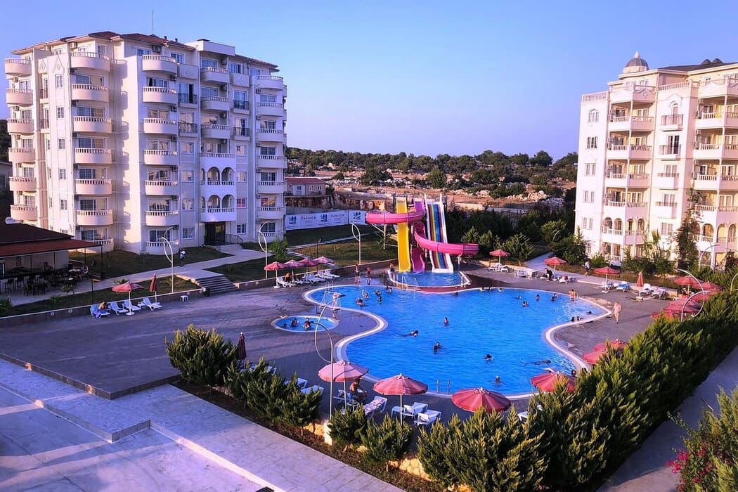 Watercastle Suits