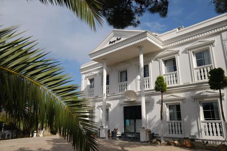 Otel Beyaz İnci