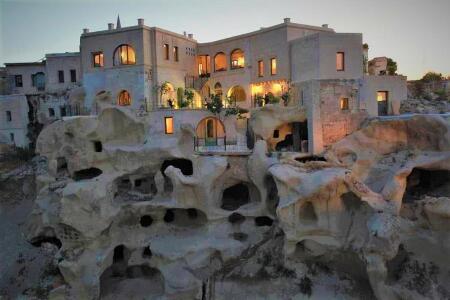 Larina Cave Hotel