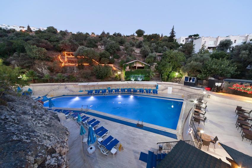 Golden Age Crystal Bodrum