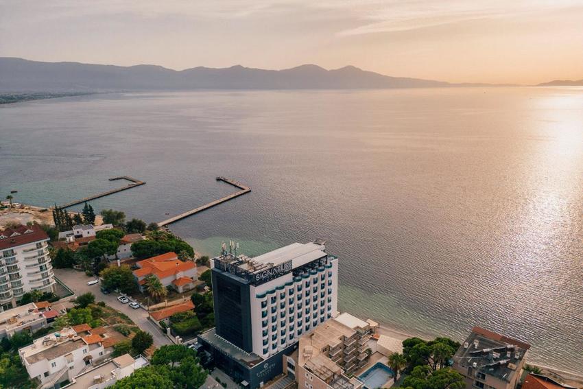 Signature Blue Resort