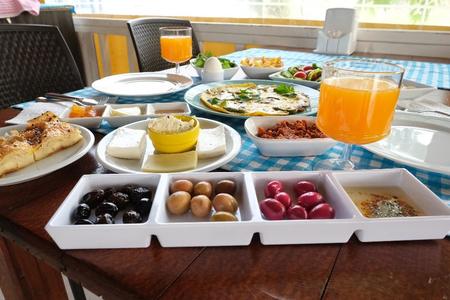 Natural Life Bungalows Hotel