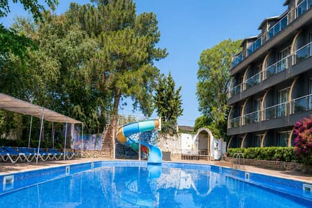 Aperion Beach Otel