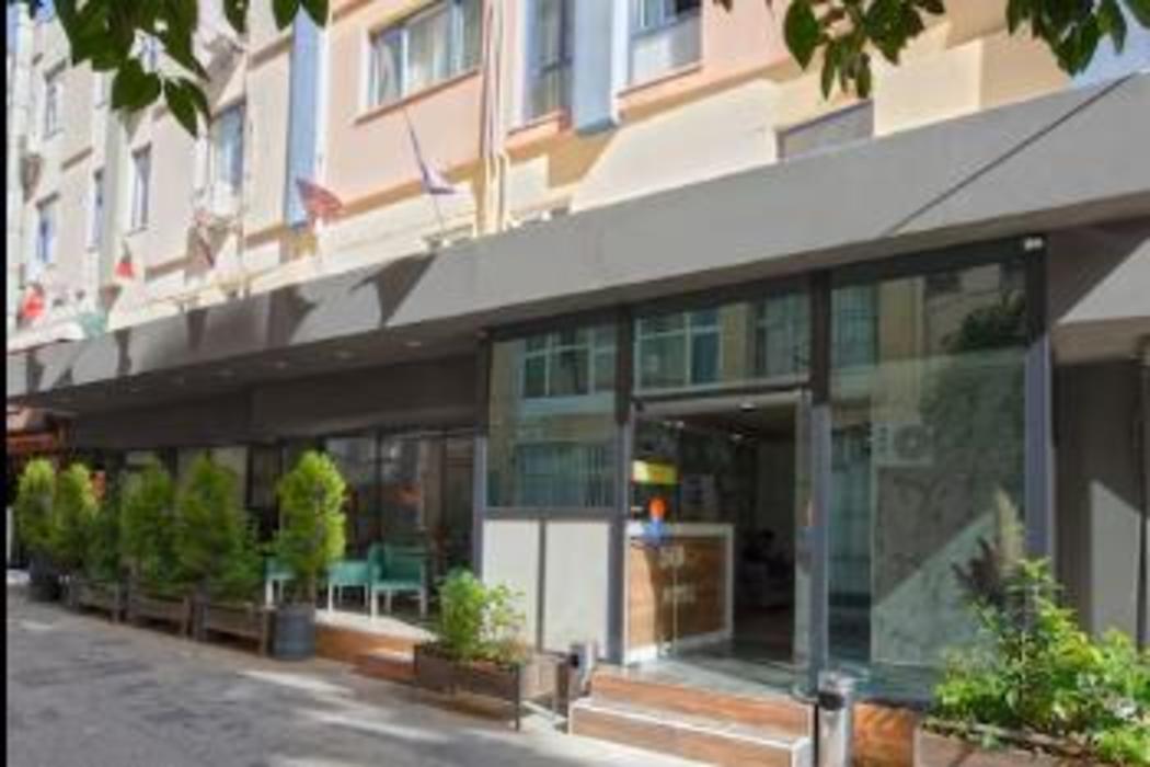 Gvar Apart Hotel