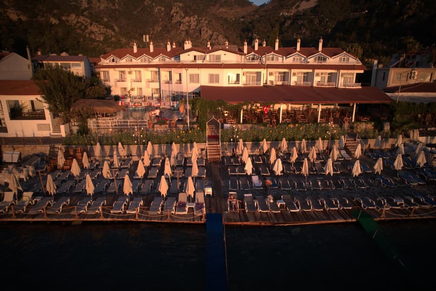 Zeybek Beach Hotel