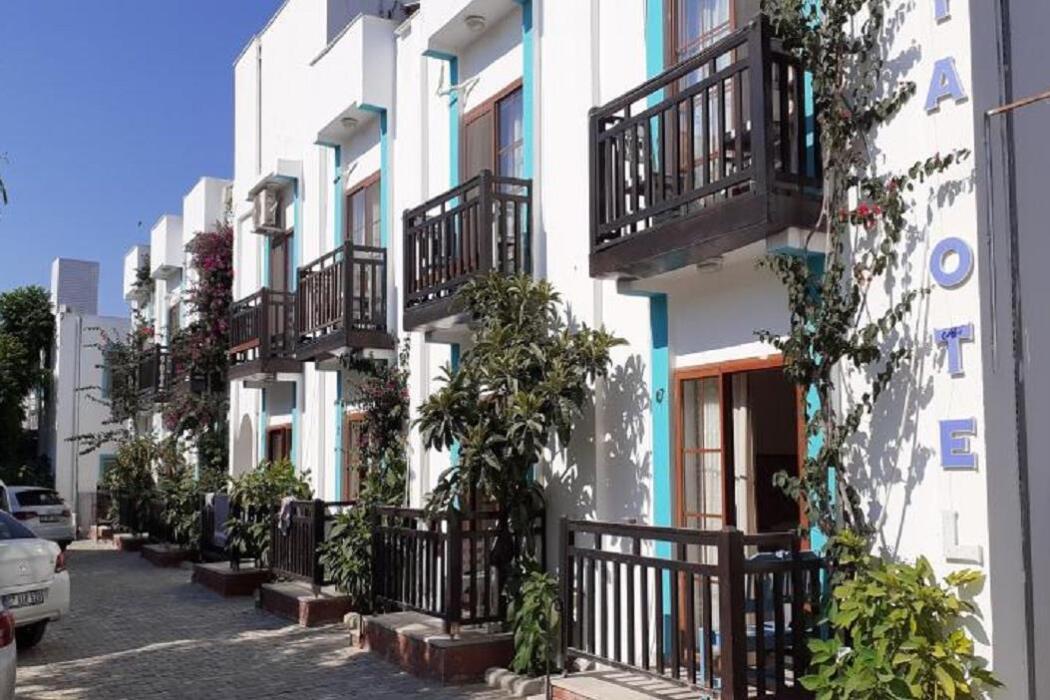 Manolya Hotel