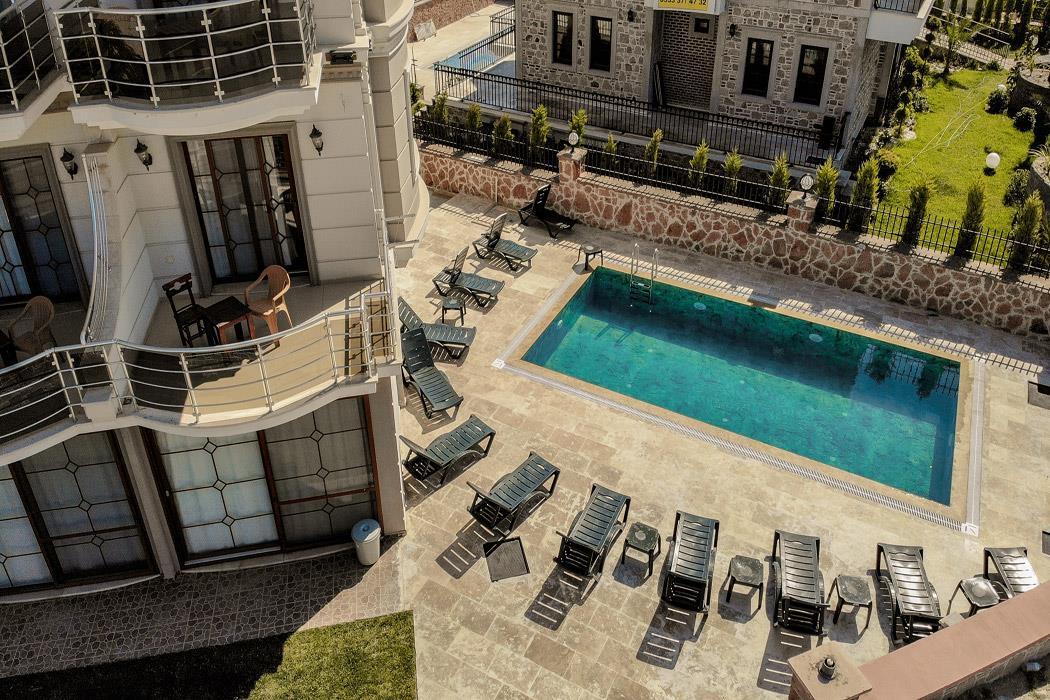 Cunda Demir Otel