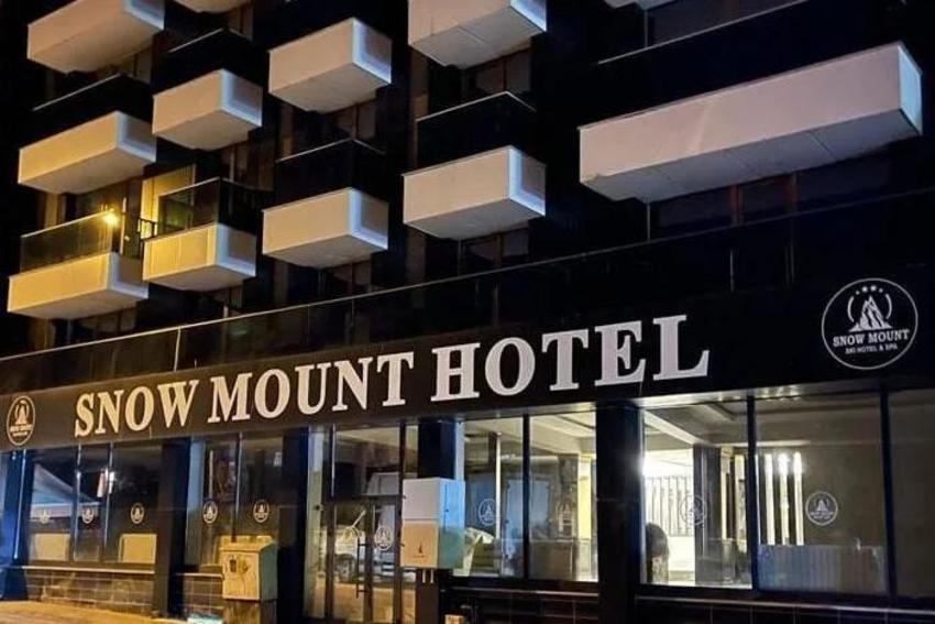 Snow Mount Hotel