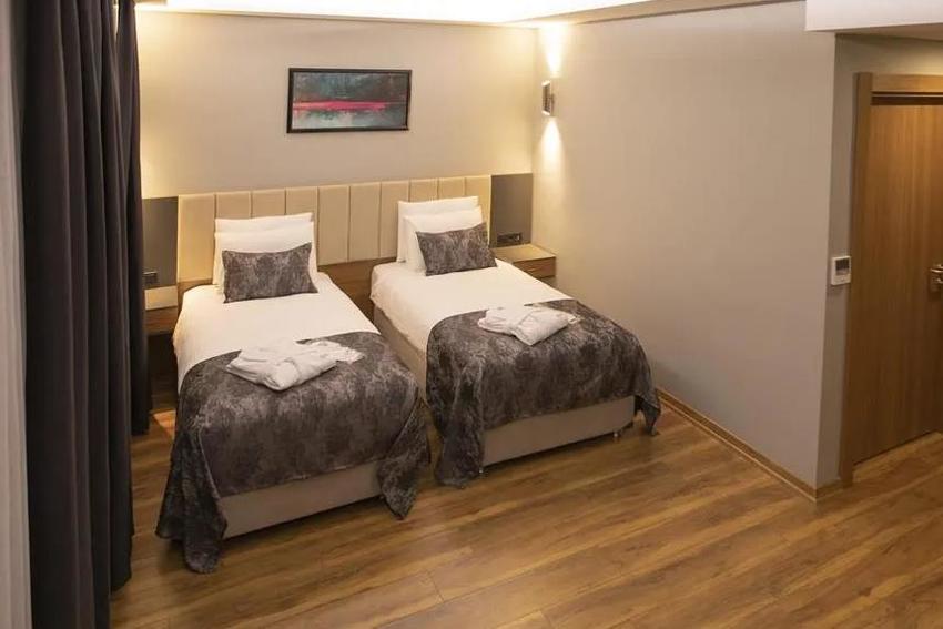 Divares Luxury Hotel
